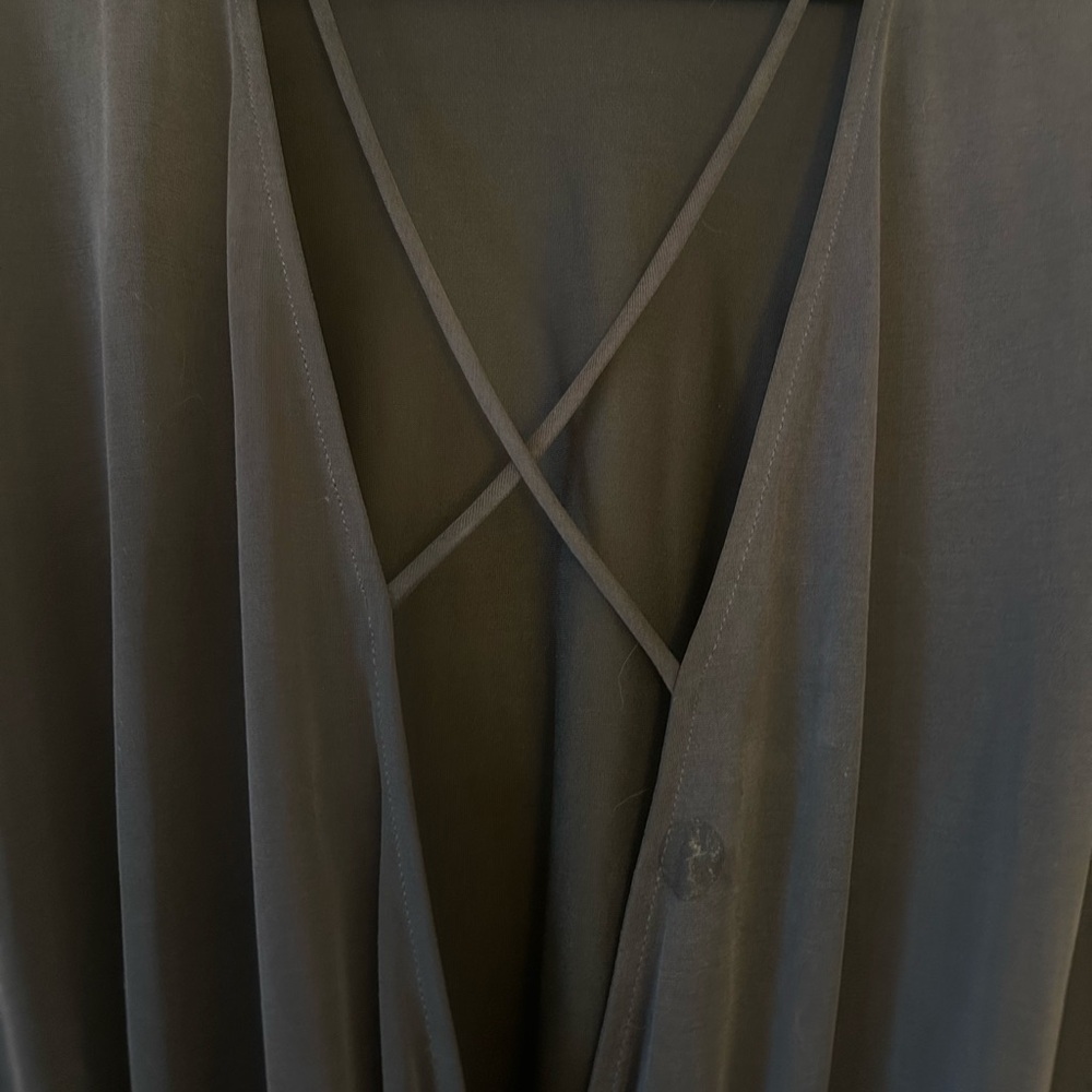 Lush | Long Sleeve Deep V Blouse in Gray - Picture 5 of 6